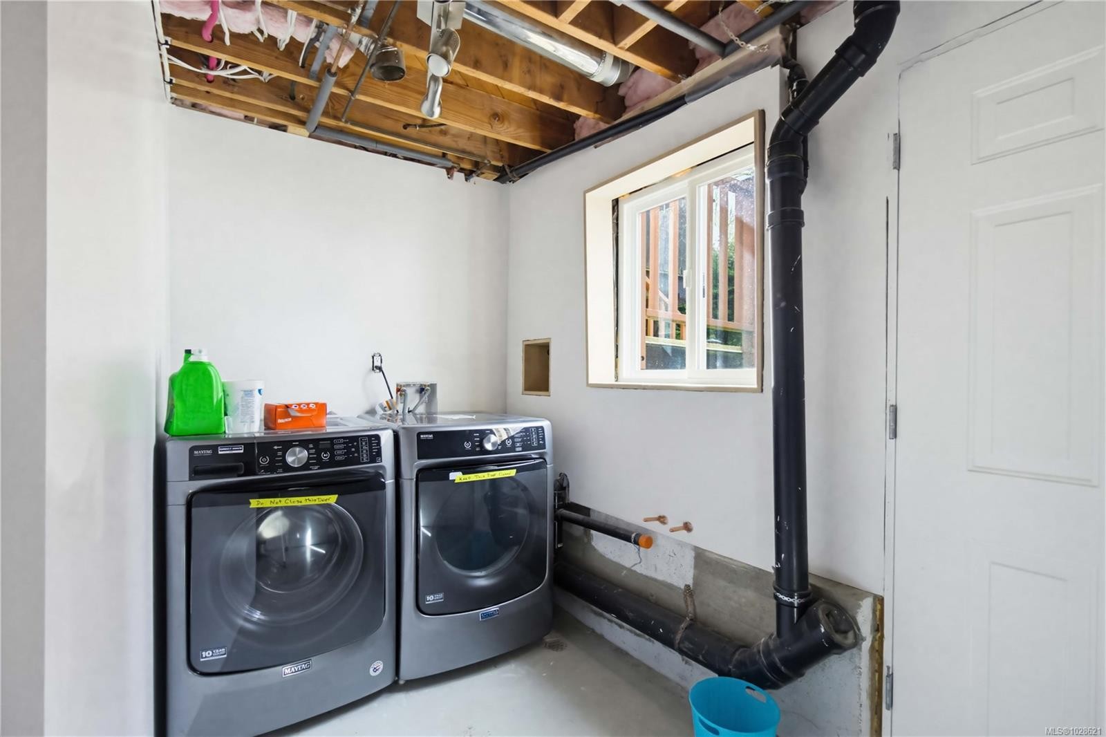 9552 Sharples Rd, Sidney, BC