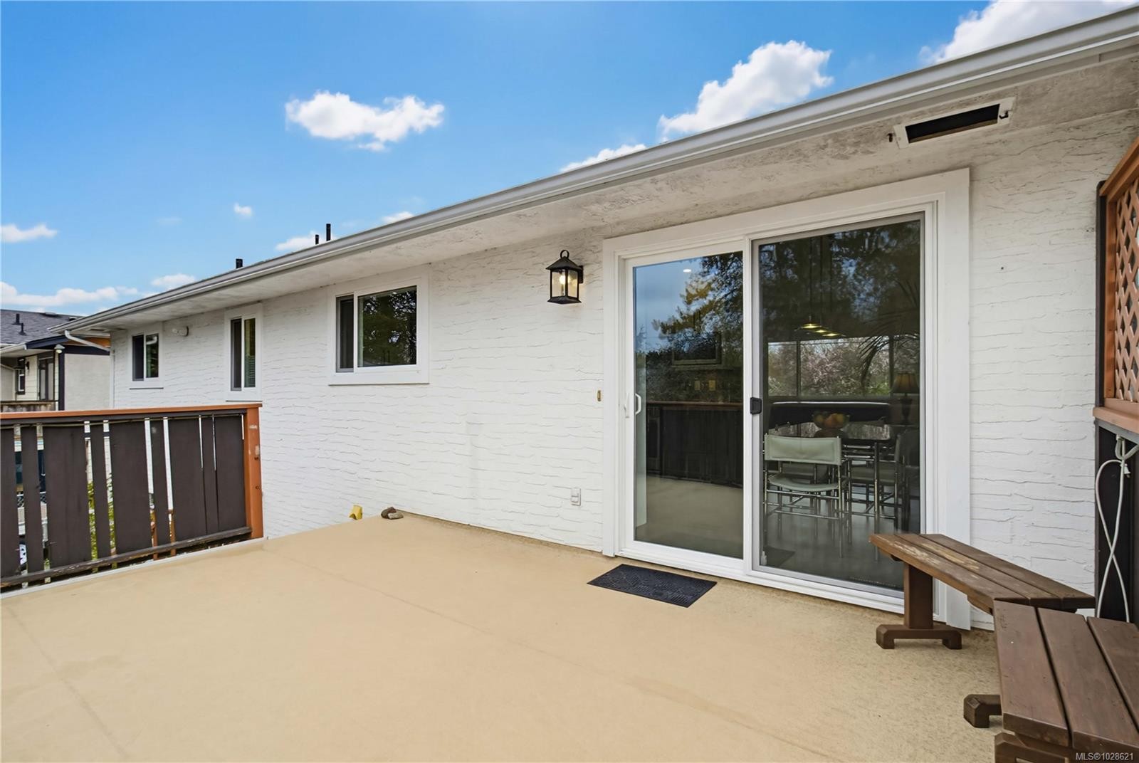 9552 Sharples Rd, Sidney, BC