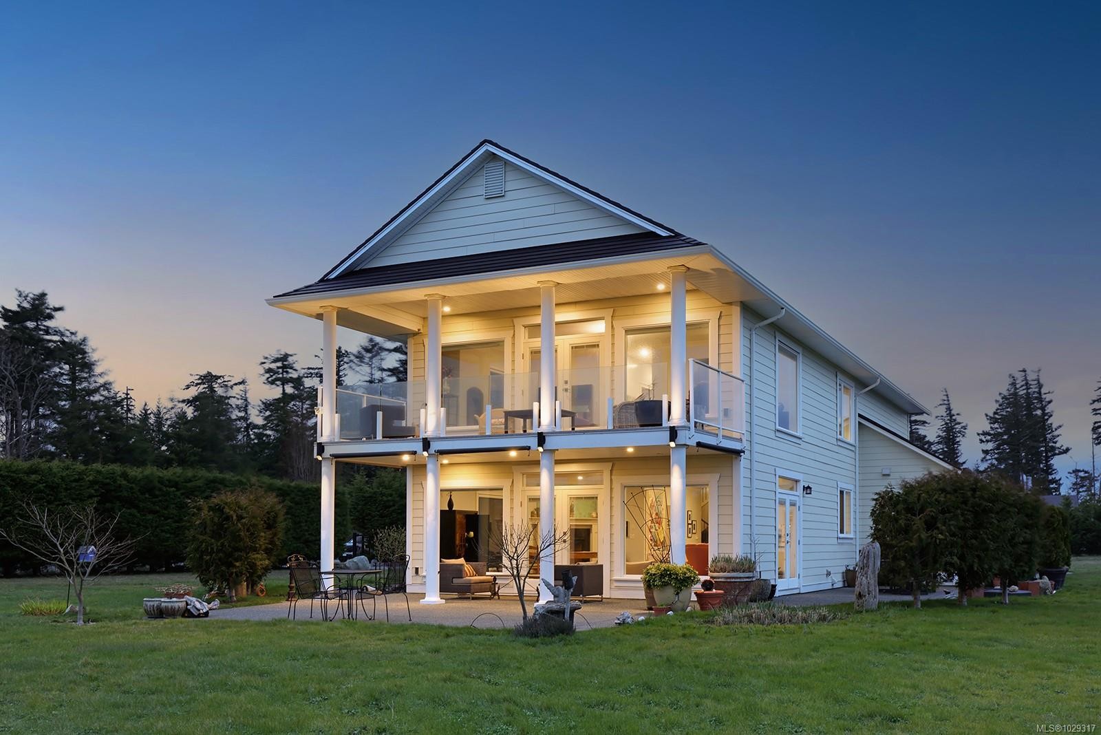 1167 Tara Rd, Comox, BC
