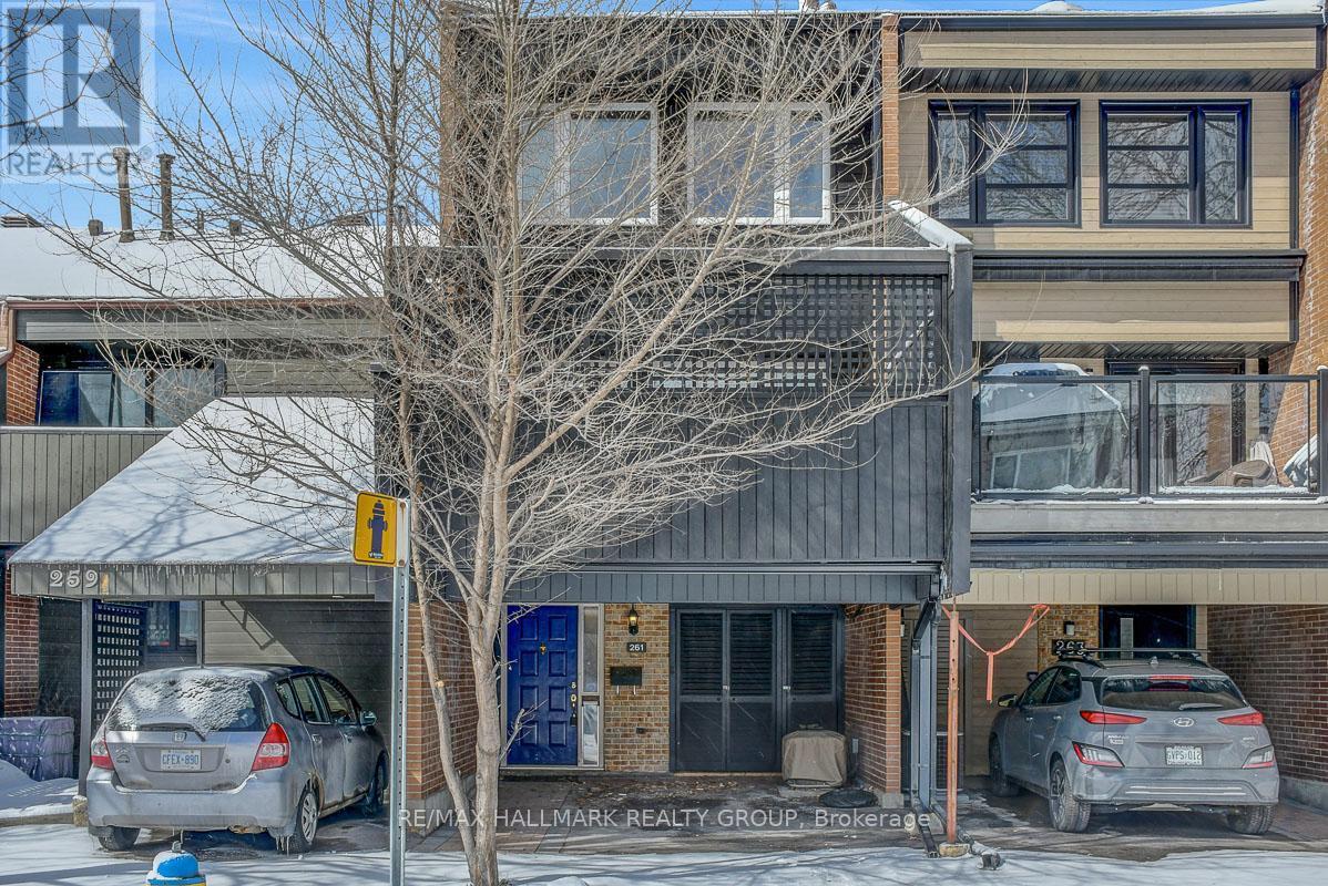 261 Bruyere Street, Ottawa, ON - Outdoor