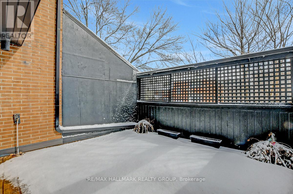 261 Bruyere Street, Ottawa, ON - Outdoor With Exterior