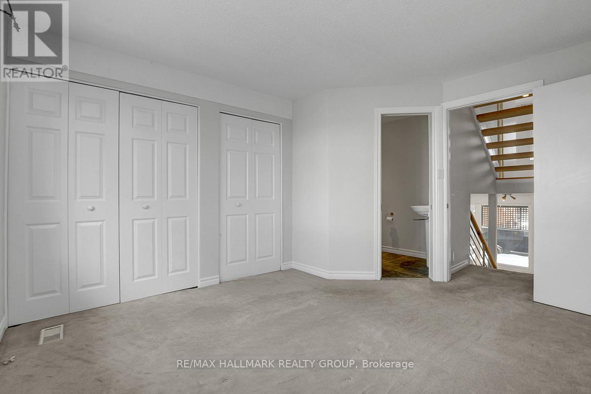 261 Bruyere Street, Ottawa, ON - Indoor