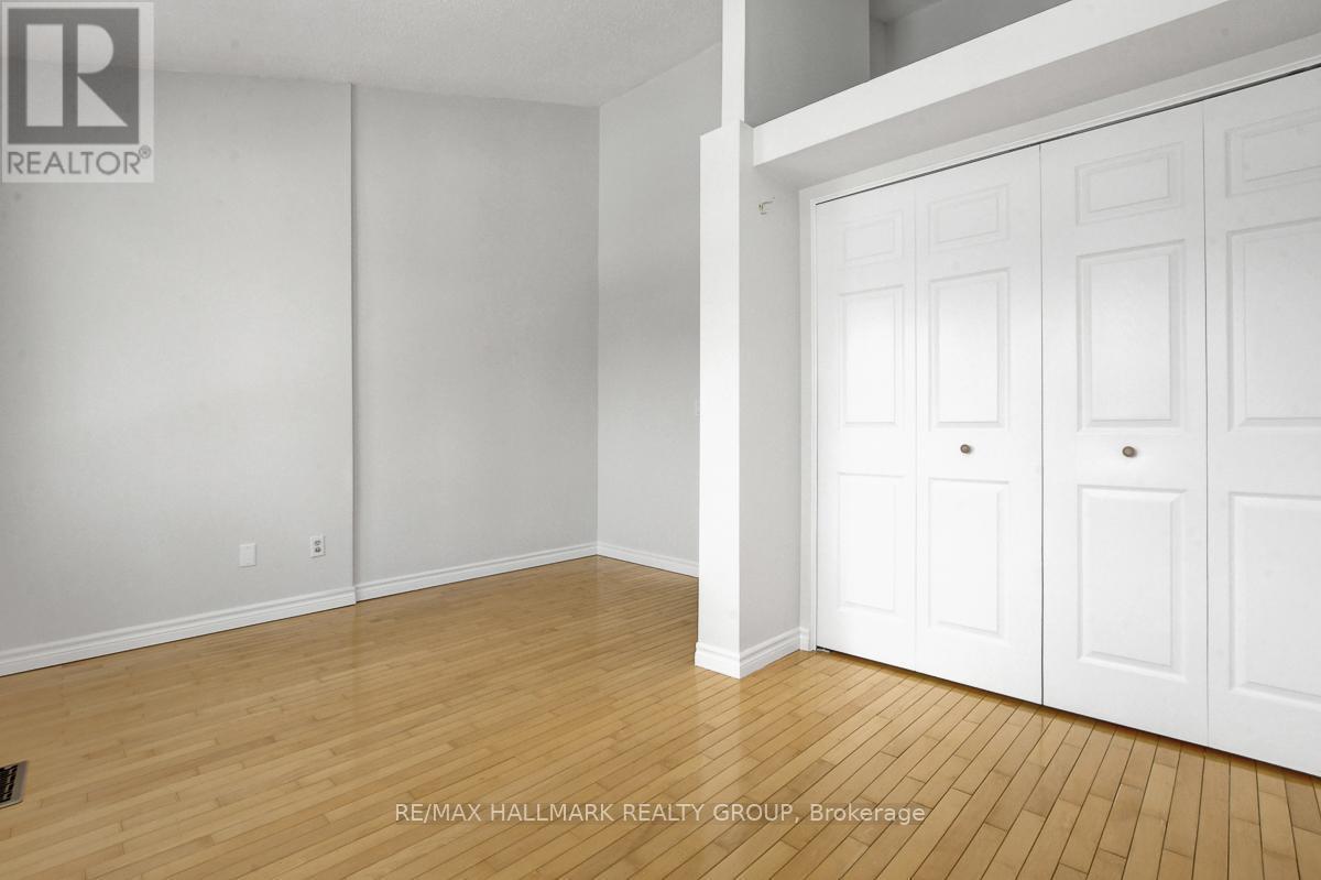 261 Bruyere Street, Ottawa, ON - Indoor Photo Showing Other Room