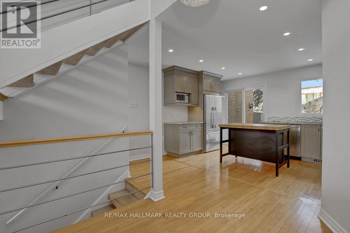 261 Bruyere Street, Ottawa, ON - Indoor