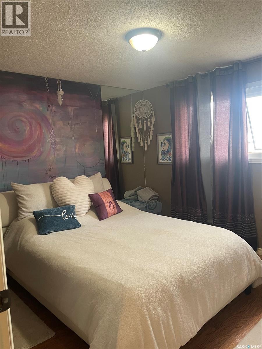 39 Greenwood Crescent, Regina, SK - Indoor Photo Showing Bedroom