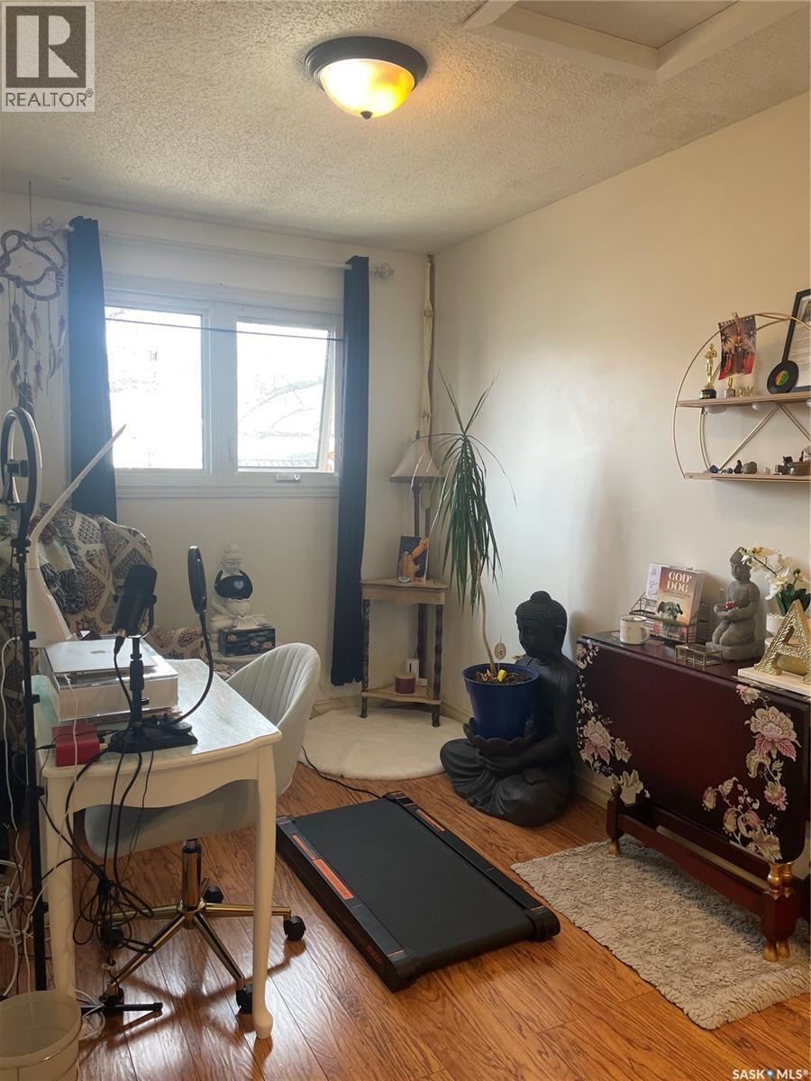 39 Greenwood Crescent, Regina, SK - Indoor Photo Showing Office