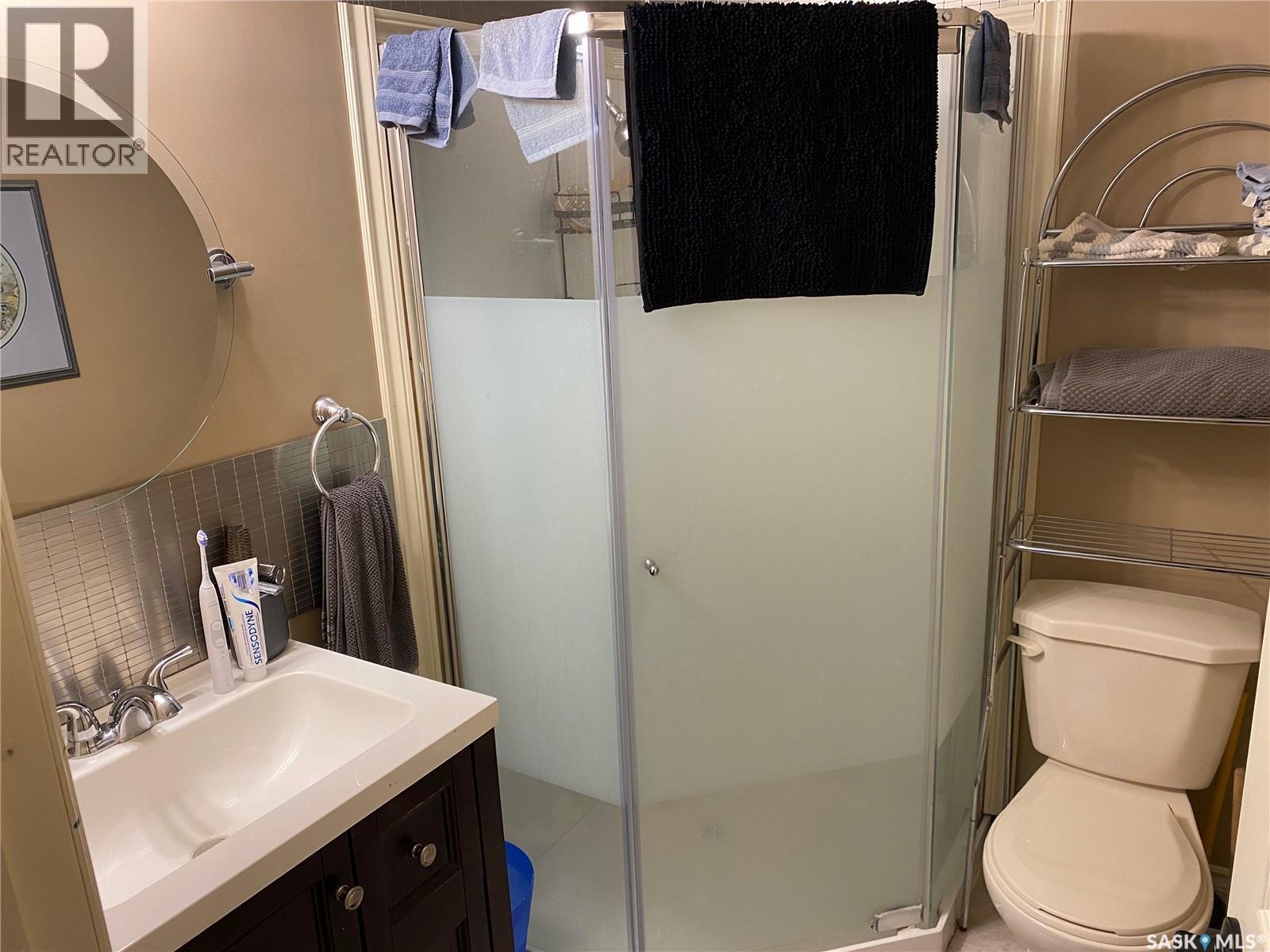 39 Greenwood Crescent, Regina, SK - Indoor Photo Showing Bathroom