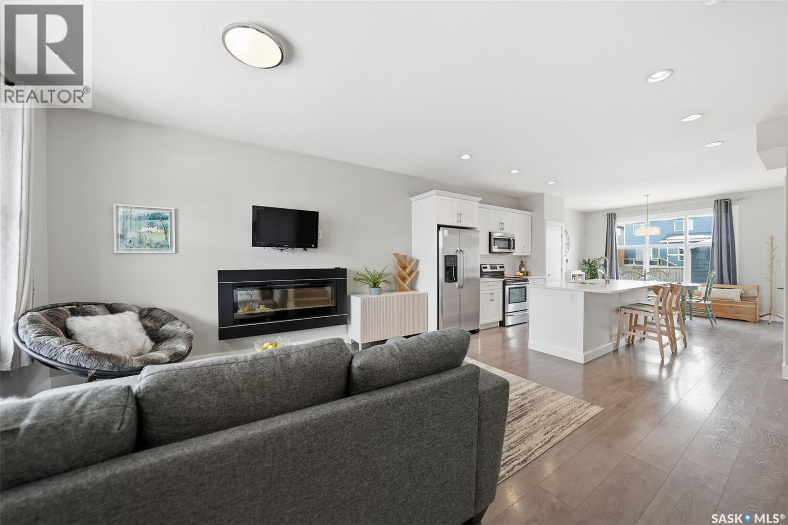 668 Meadows Boulevard, Saskatoon, SK