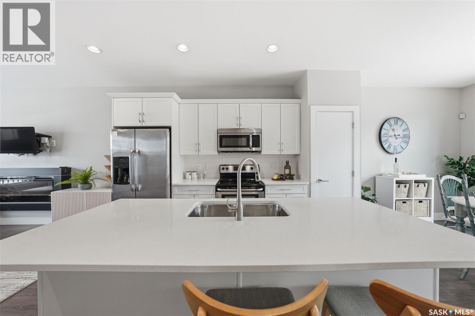 668 Meadows Boulevard, Saskatoon, SK