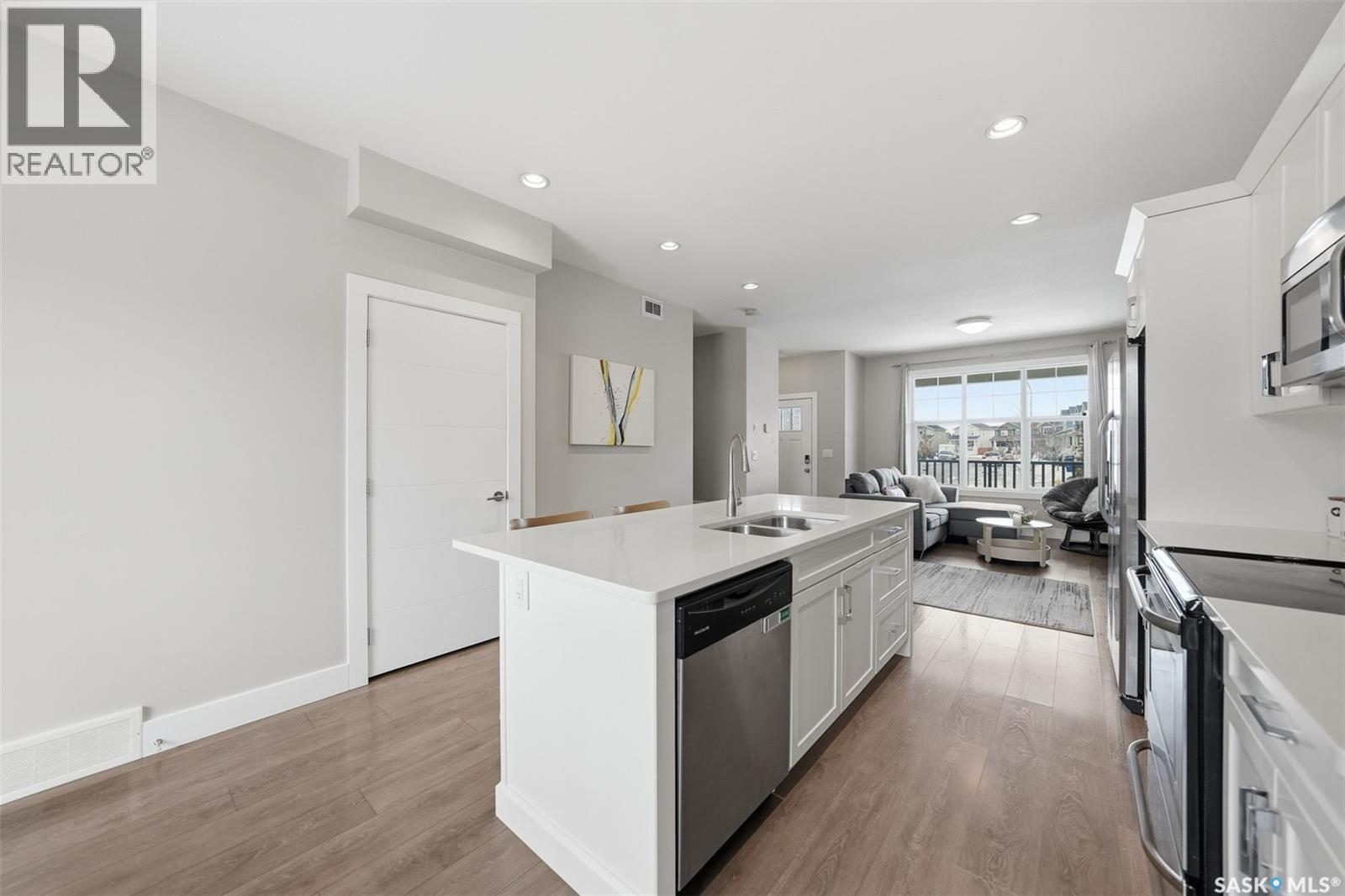 668 Meadows Boulevard, Saskatoon, SK