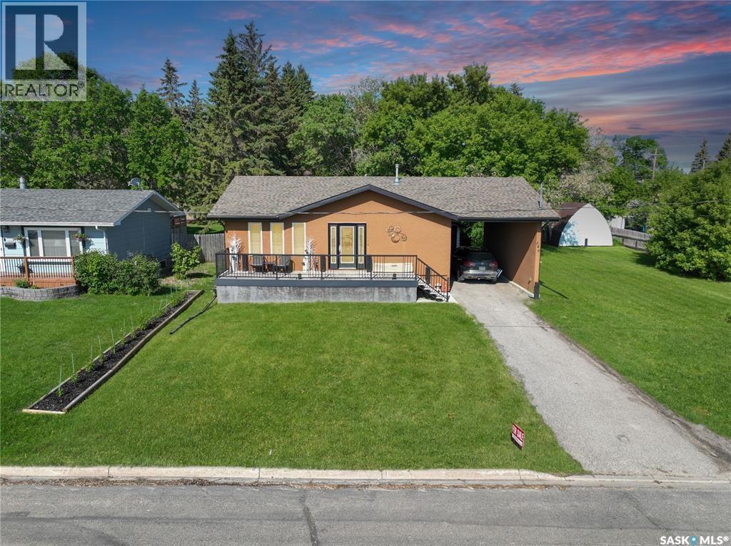 540 Stanley Street, Esterhazy, SK - Outdoor With Deck Patio Veranda