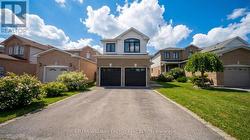179 WILKINS CRESCENT Clarington (Courtice), ON L1E 3B7