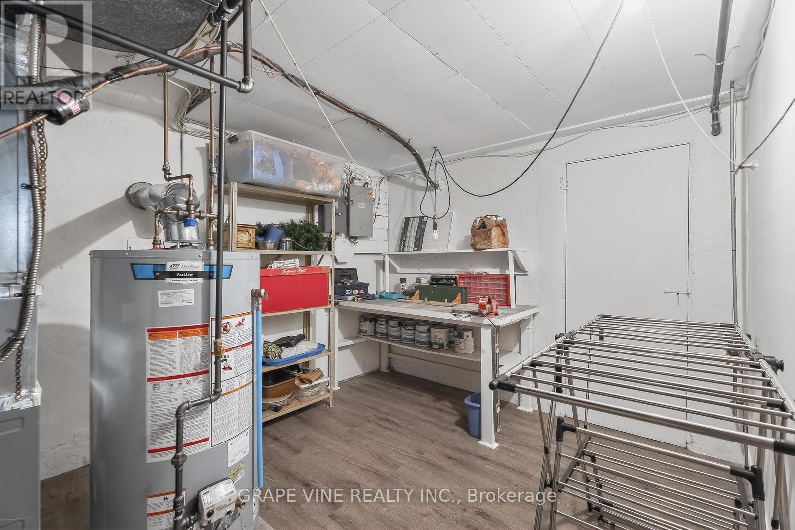 102 Donald Street, Ottawa, ON - Indoor