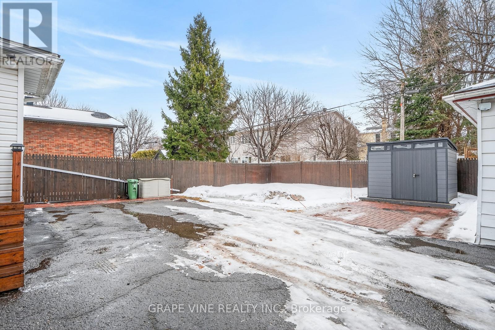 102 Donald Street, Ottawa, ON - Outdoor