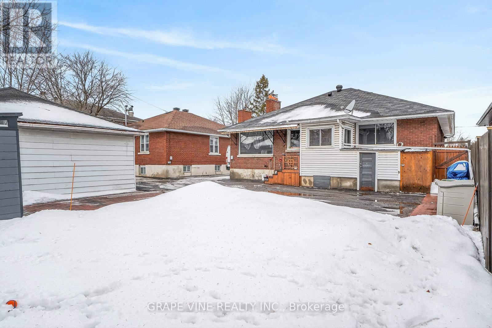 102 Donald Street, Ottawa, ON - Outdoor