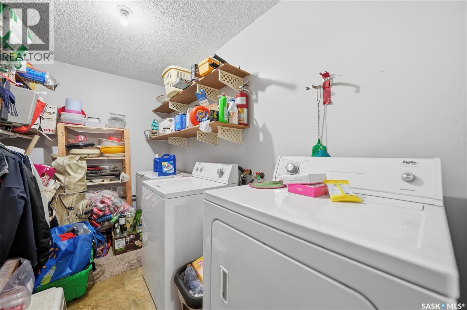 1031 425 115Th Street E, Saskatoon, SK - Indoor Photo Showing Laundry Room