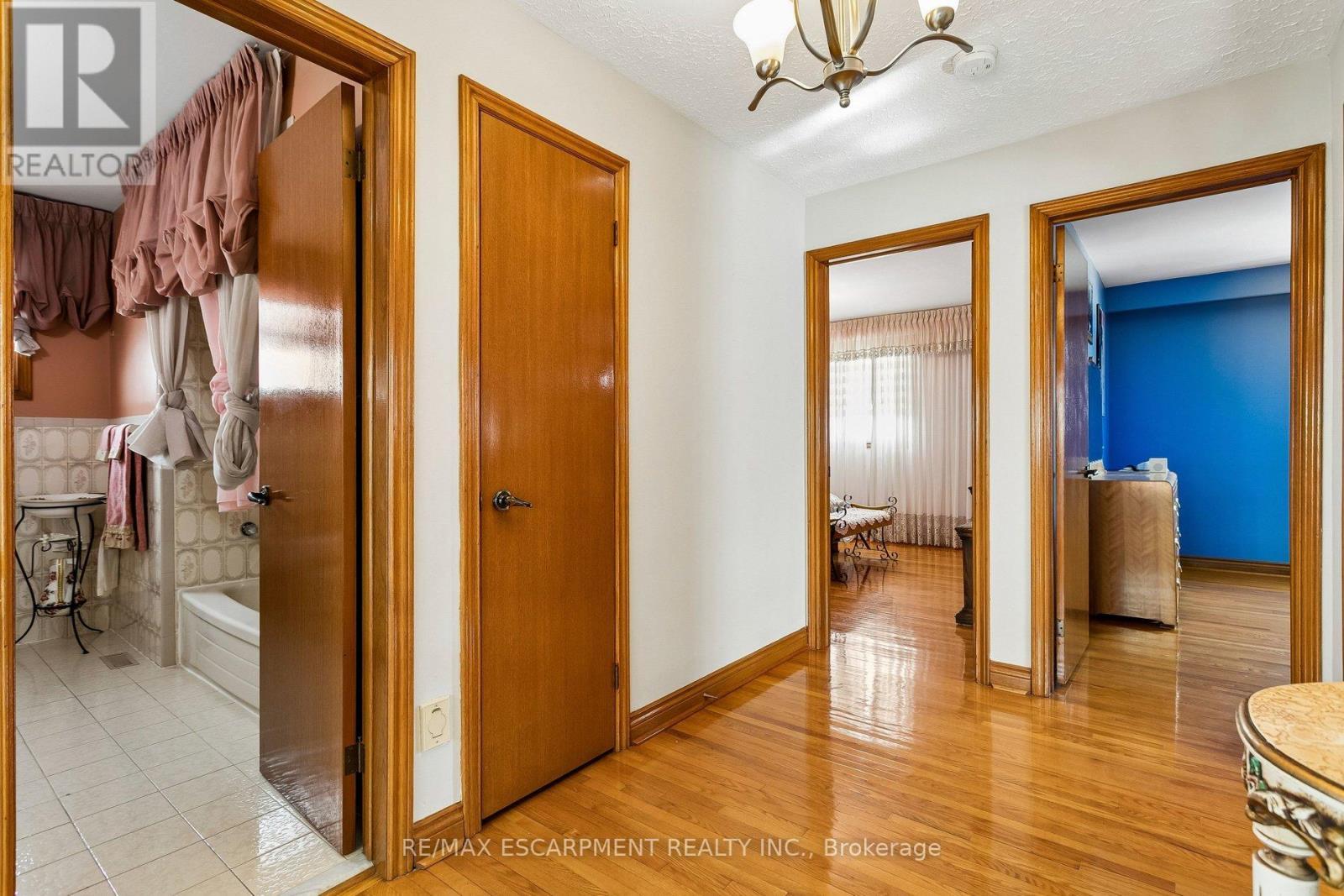 1400 Bough Beeches Boulevard, Mississauga, ON - Indoor Photo Showing Other Room