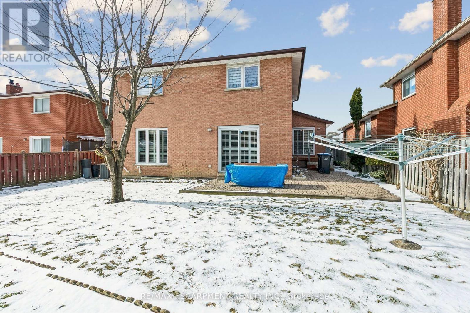 1400 Bough Beeches Boulevard, Mississauga, ON - Outdoor With Exterior