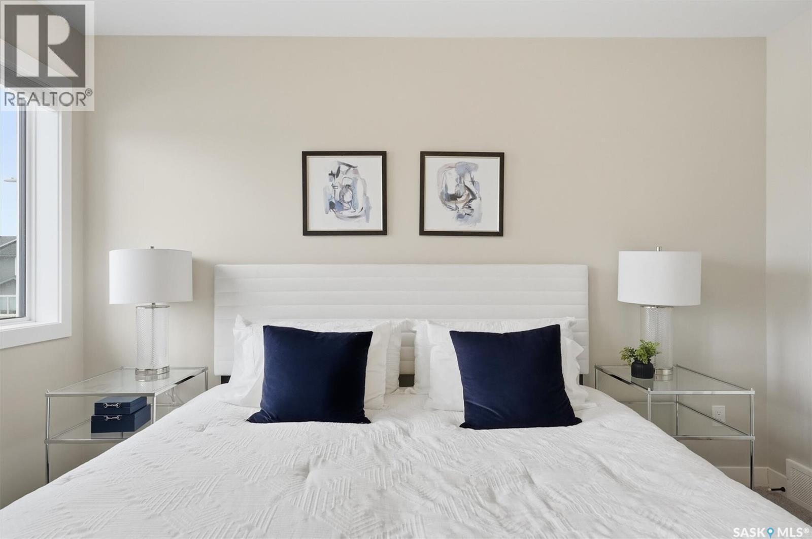 1046 Nightingale Terrace, Saskatoon, SK - Indoor Photo Showing Bedroom