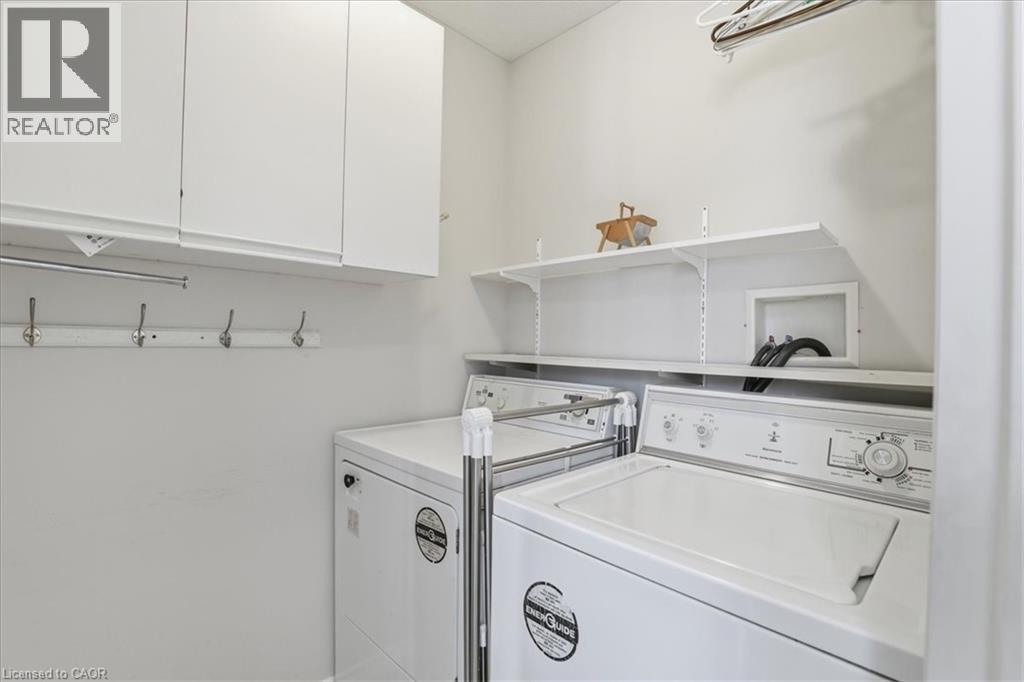 324 Maverick Street, Waterloo, ON - Indoor Photo Showing Laundry Room
