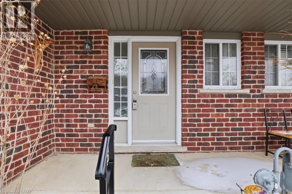 324 Maverick Street, Waterloo, ON - Outdoor