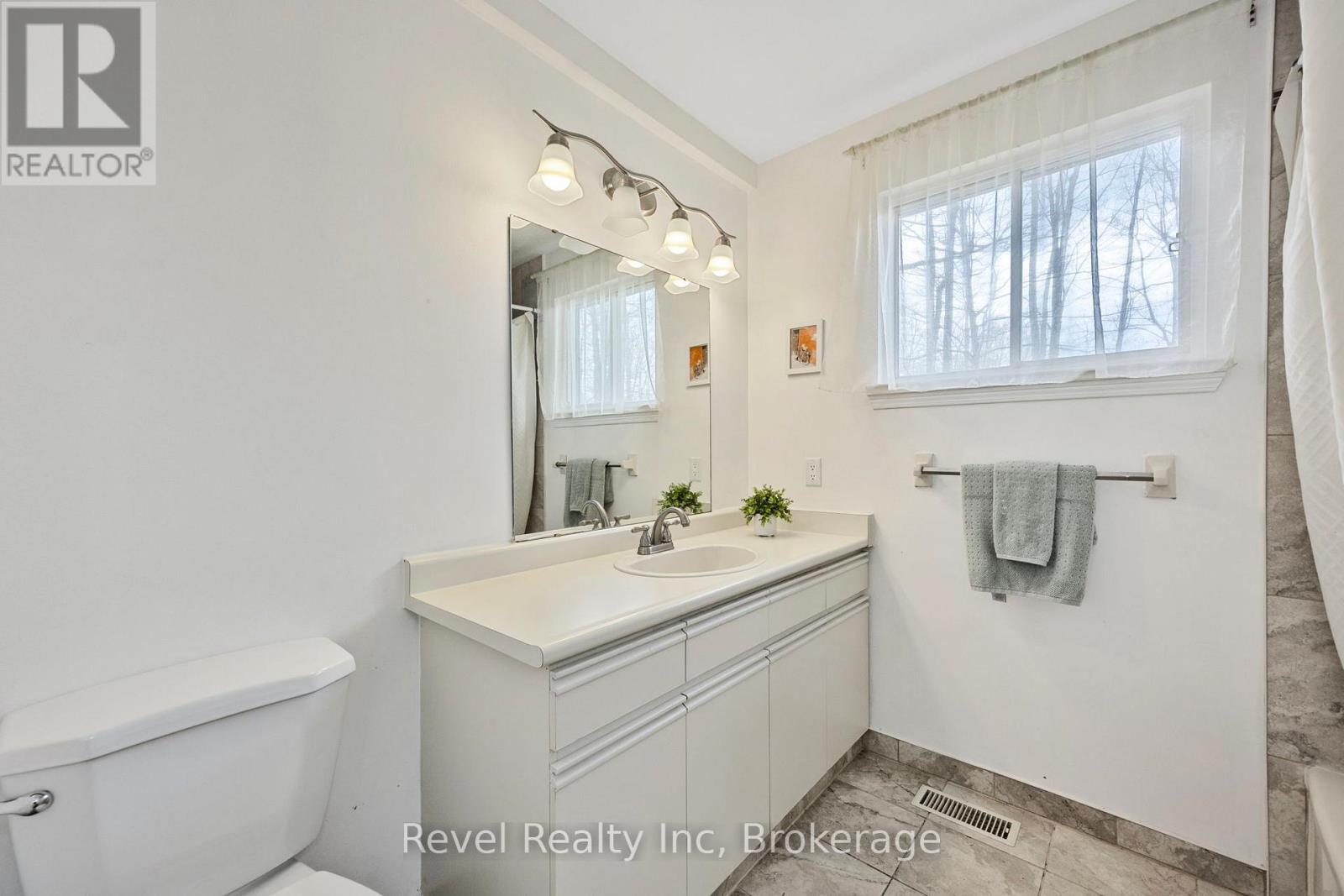 158 Desroches Trail, Tiny, ON - Indoor Photo Showing Bathroom