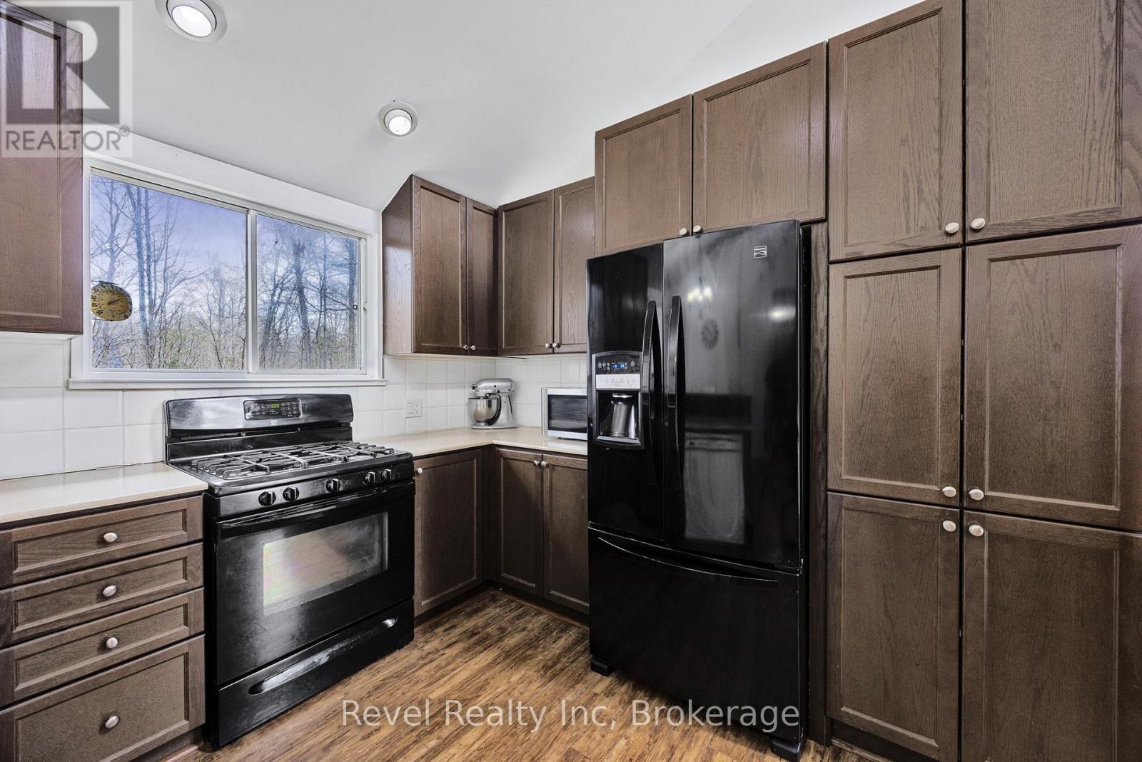 158 Desroches Trail, Tiny, ON - Indoor Photo Showing Kitchen