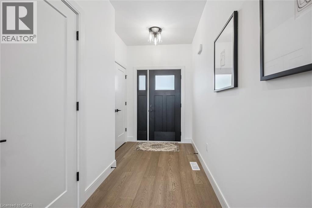 58 Walker Road, Ingersoll, ON - Indoor Photo Showing Other Room