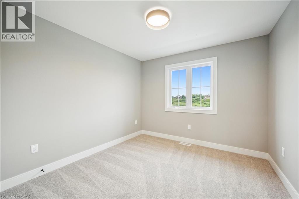 58 Walker Road, Ingersoll, ON - Indoor Photo Showing Other Room