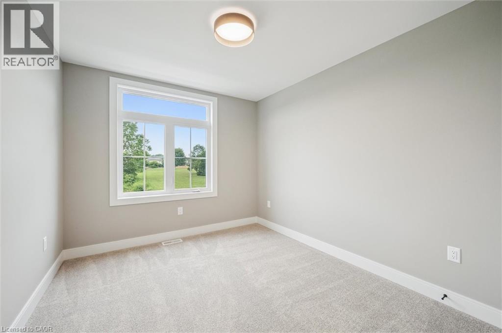 58 Walker Road, Ingersoll, ON - Indoor Photo Showing Other Room