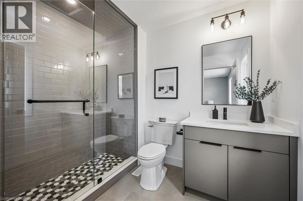 58 Walker Road, Ingersoll, ON - Indoor Photo Showing Bathroom
