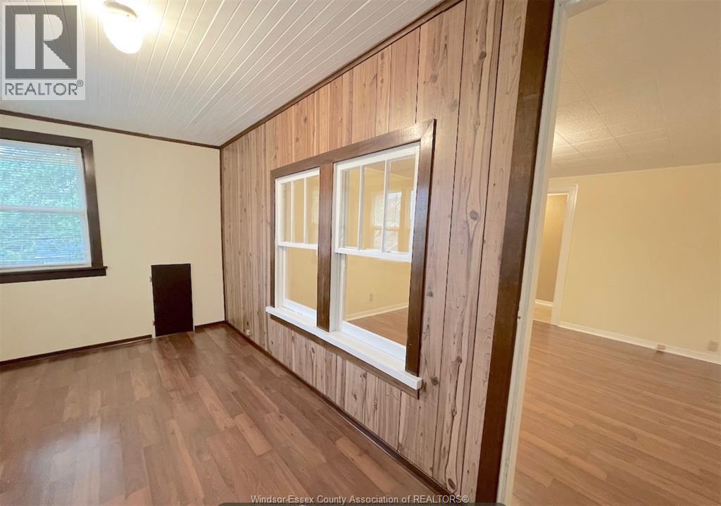 704 Bensette, Windsor, ON - Indoor Photo Showing Other Room