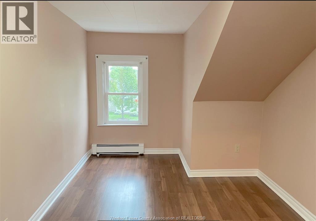 704 Bensette, Windsor, ON - Indoor Photo Showing Other Room