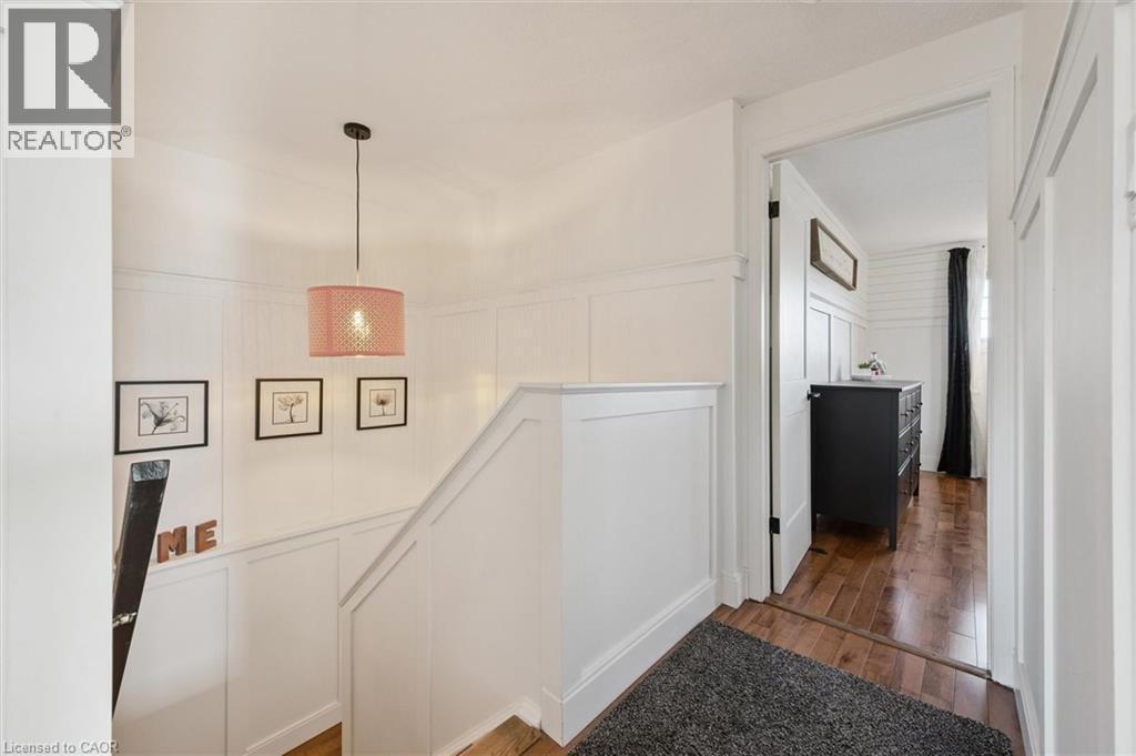 3 Alona Avenue, Cambridge, ON - Indoor Photo Showing Other Room