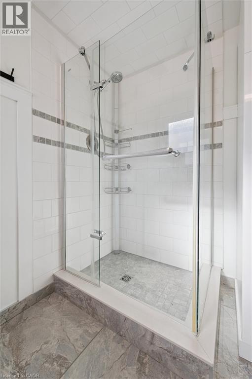 3 Alona Avenue, Cambridge, ON - Indoor Photo Showing Other Room