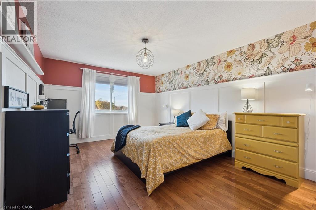 3 Alona Avenue, Cambridge, ON - Indoor Photo Showing Bedroom