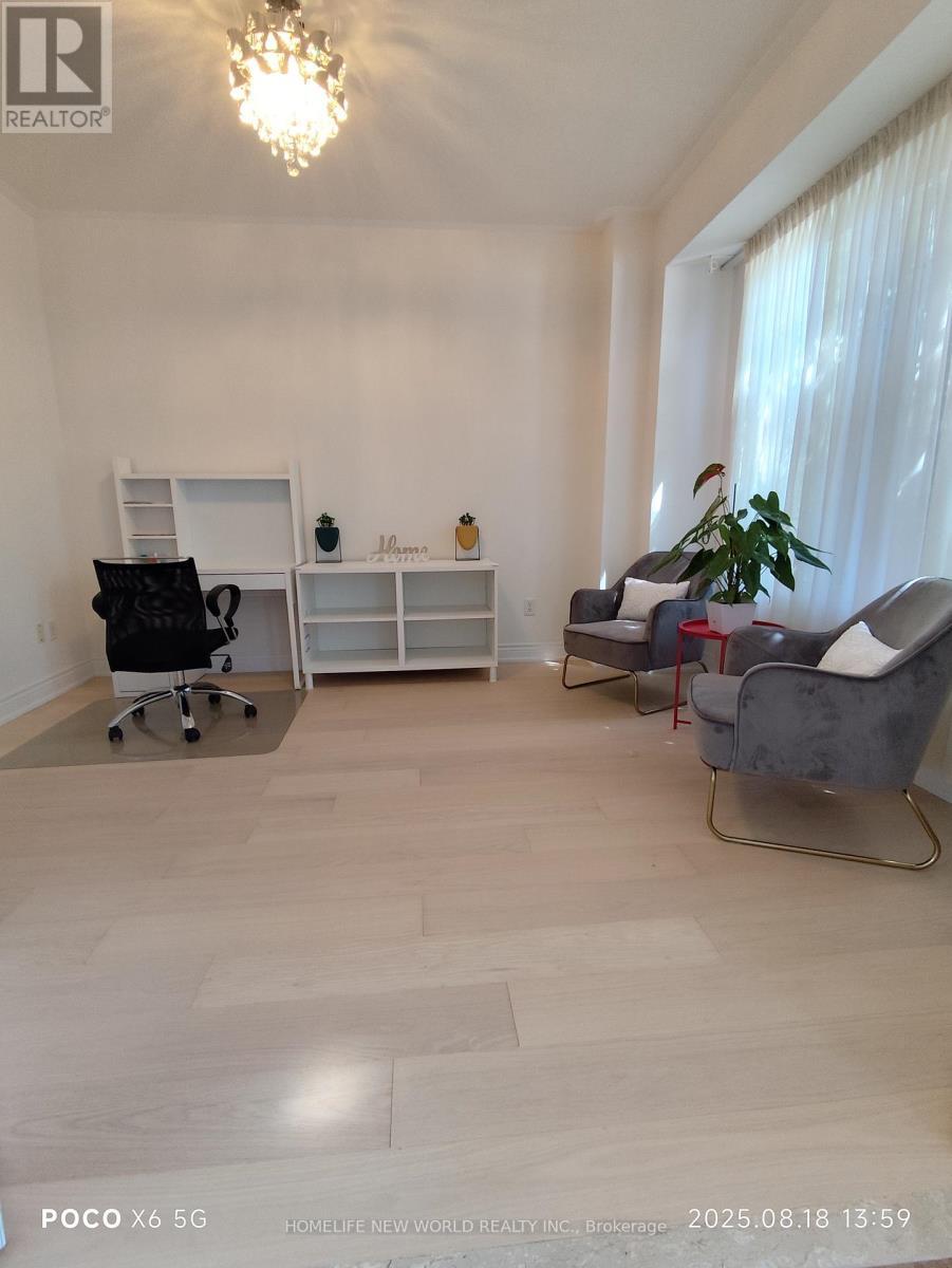 53 Larkmead Crescent, Markham, ON - Indoor Photo Showing Other Room