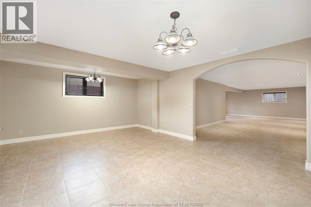 199 Ellison, Leamington, ON - Indoor Photo Showing Other Room