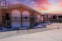 8 CHERYL COURT Brampton, ON L6V 3C2