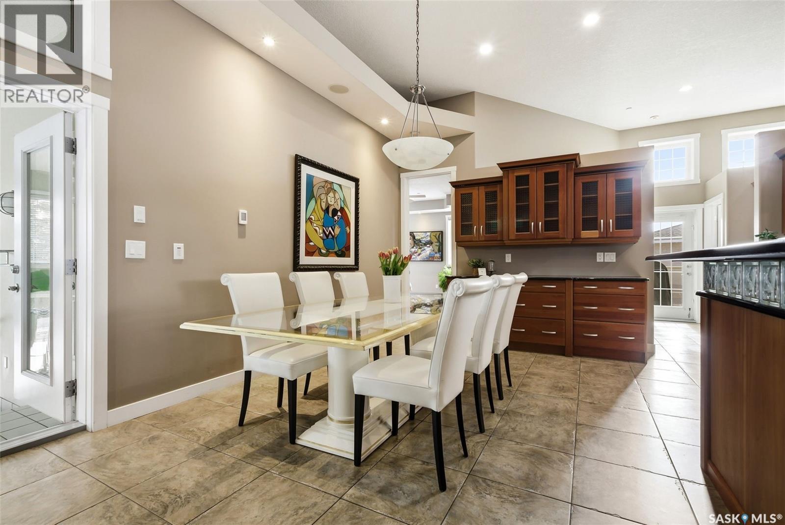 3270 Windsor Park Crescent, Regina, SK - Indoor Photo Showing Dining Room