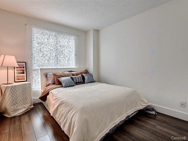 Bedroom - 406-525 Rue Lucien-L'Allier, Montréal (Ville-Marie), QC - Indoor Photo Showing Bedroom