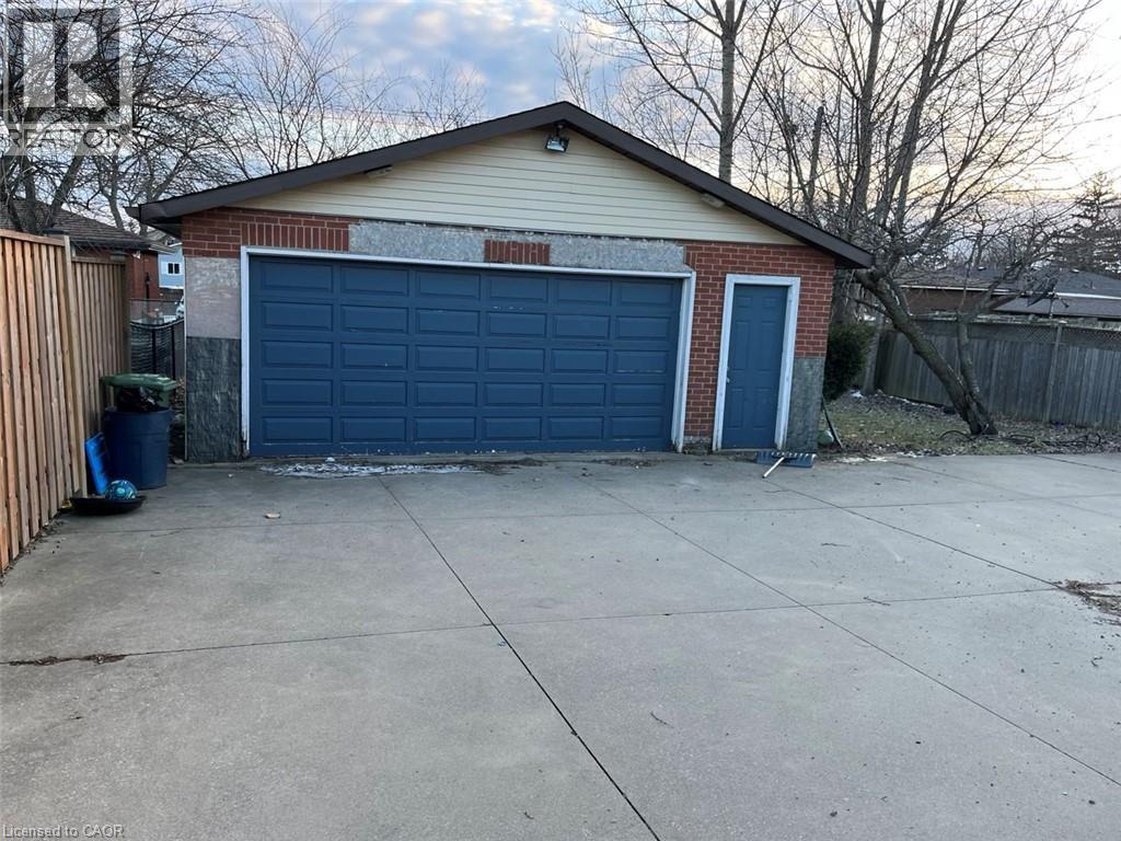 336 E Mohawk Road E, Hamilton, ON - Outdoor