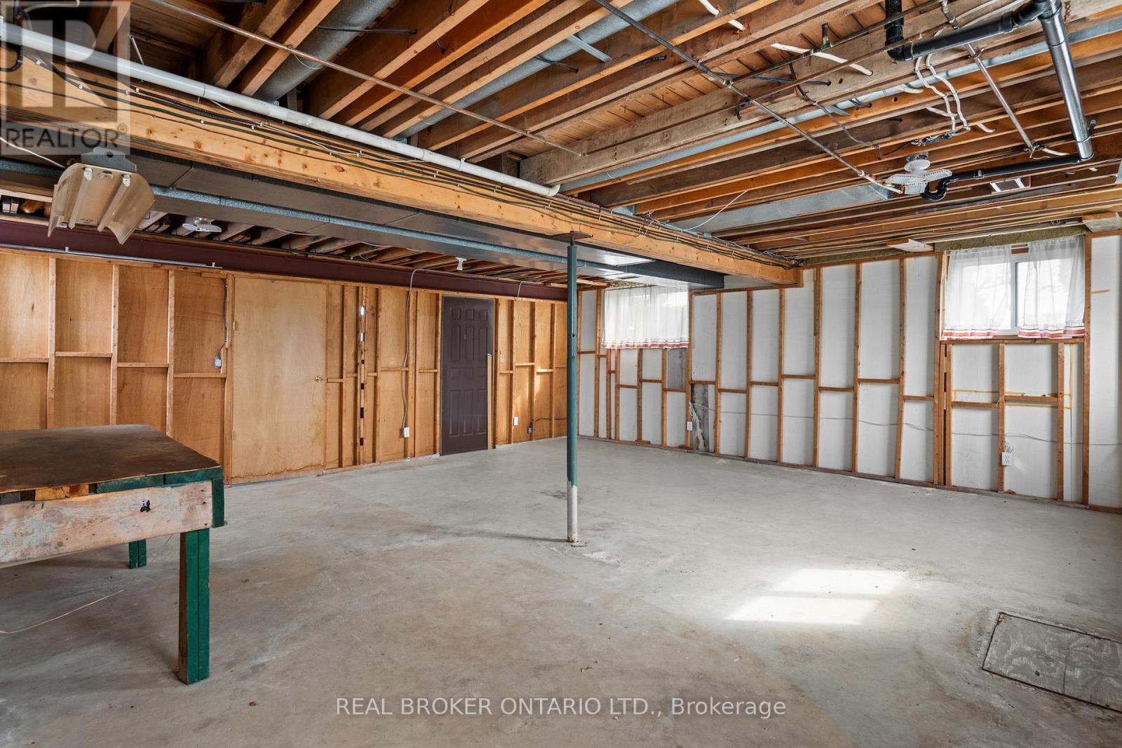1621 Second Avenue, St. Catharines (Rural Fourth), ON - Indoor Photo Showing Basement