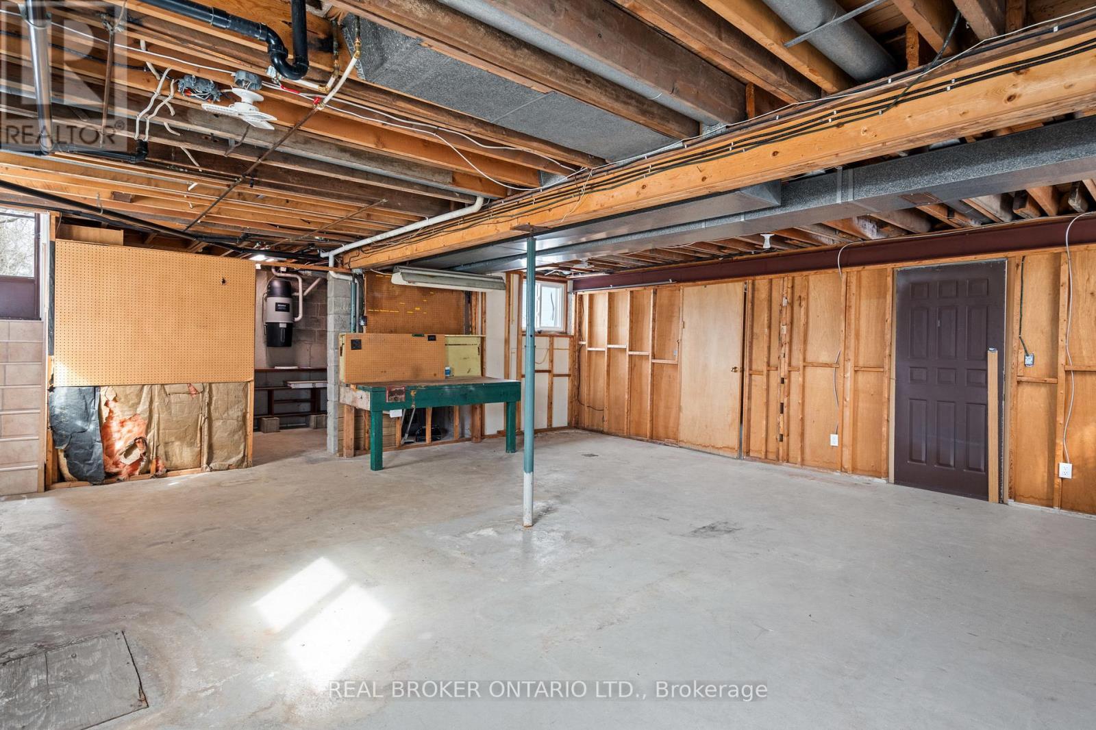 1621 Second Avenue, St. Catharines (Rural Fourth), ON - Indoor Photo Showing Basement