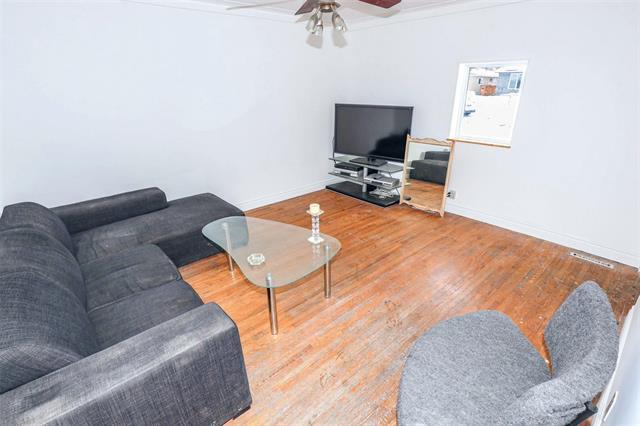 1897 Bannatyne Ave, Winnipeg, MB