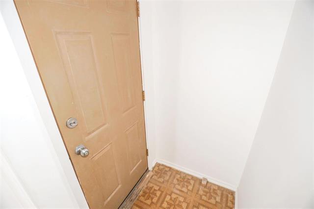 1897 Bannatyne Ave, Winnipeg, MB