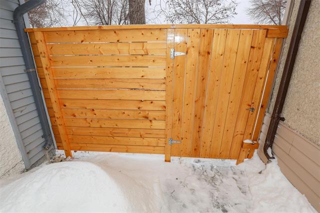 1897 Bannatyne Ave, Winnipeg, MB