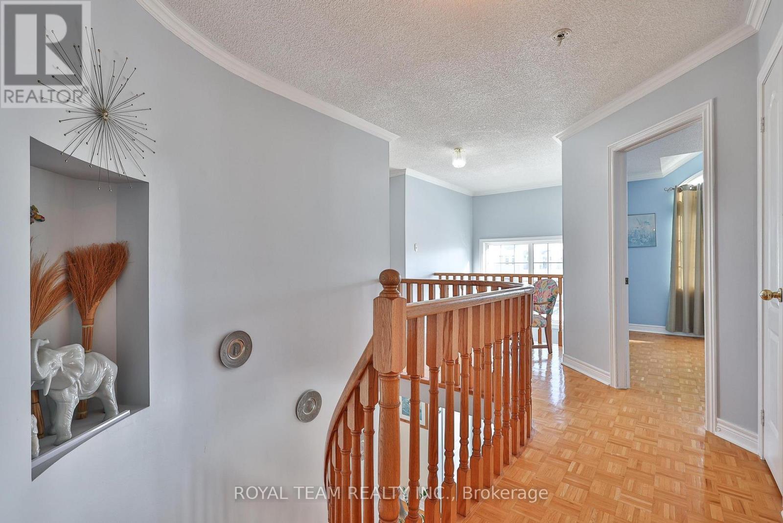 2 Sandway Crescent, Vaughan, ON - Indoor Photo Showing Other Room