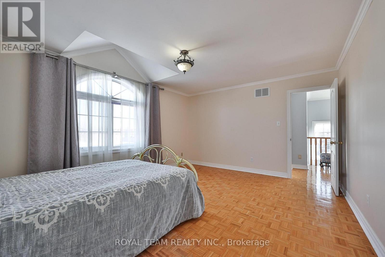 2 Sandway Crescent, Vaughan, ON - Indoor Photo Showing Bedroom