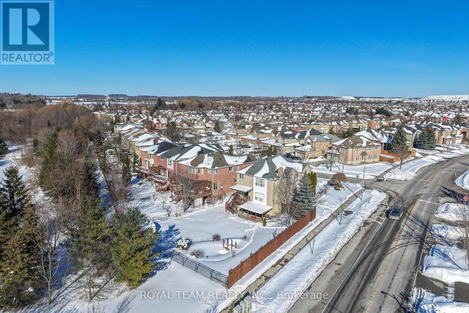 2 Sandway Crescent, Vaughan, ON - Outdoor With View
